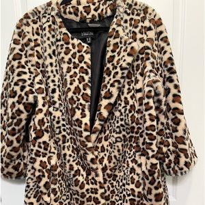 Dennis Basso absolutely beautiful fun soft luxurious and warm coat, new with tag